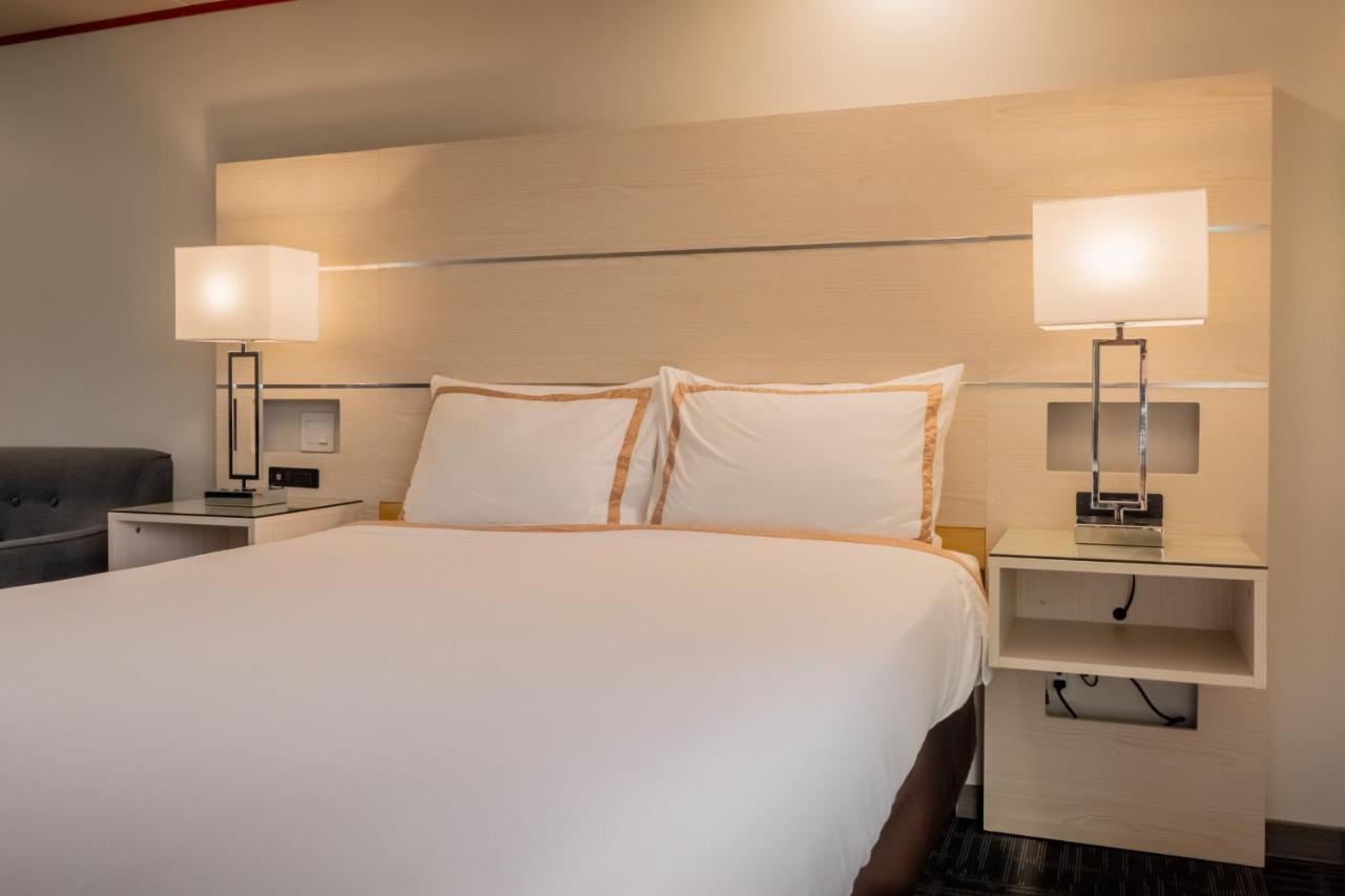 Quality Inn Sunshine Suites Terrace Exteriör bild