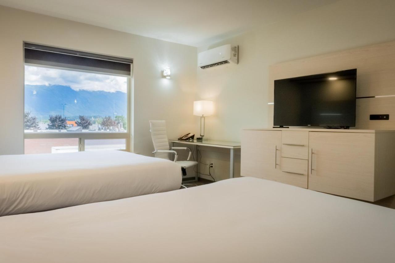 Quality Inn Sunshine Suites Terrace Exteriör bild
