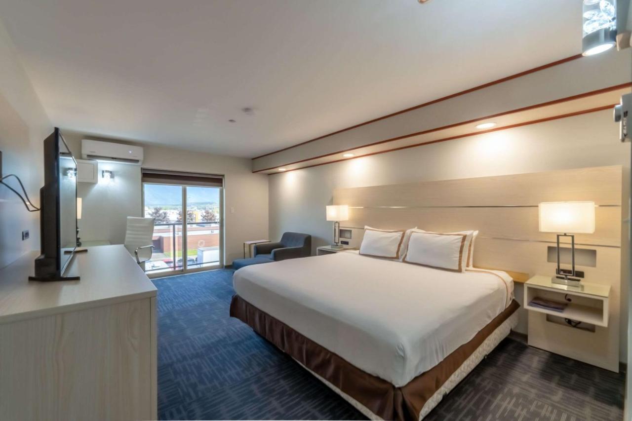 Quality Inn Sunshine Suites Terrace Exteriör bild