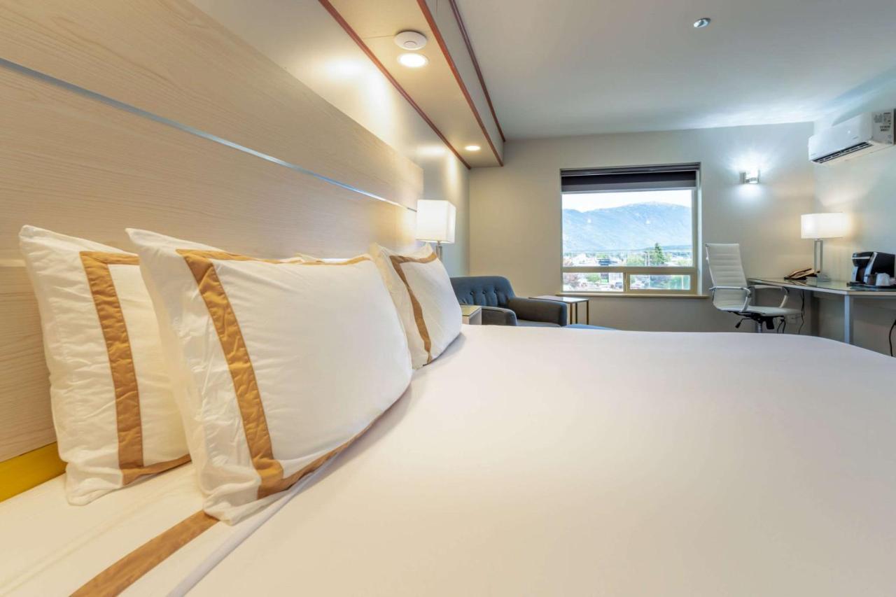 Quality Inn Sunshine Suites Terrace Exteriör bild
