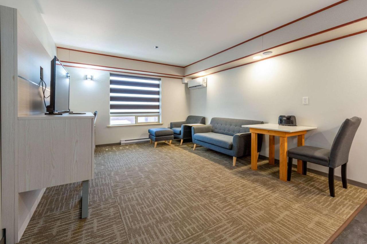 Quality Inn Sunshine Suites Terrace Exteriör bild