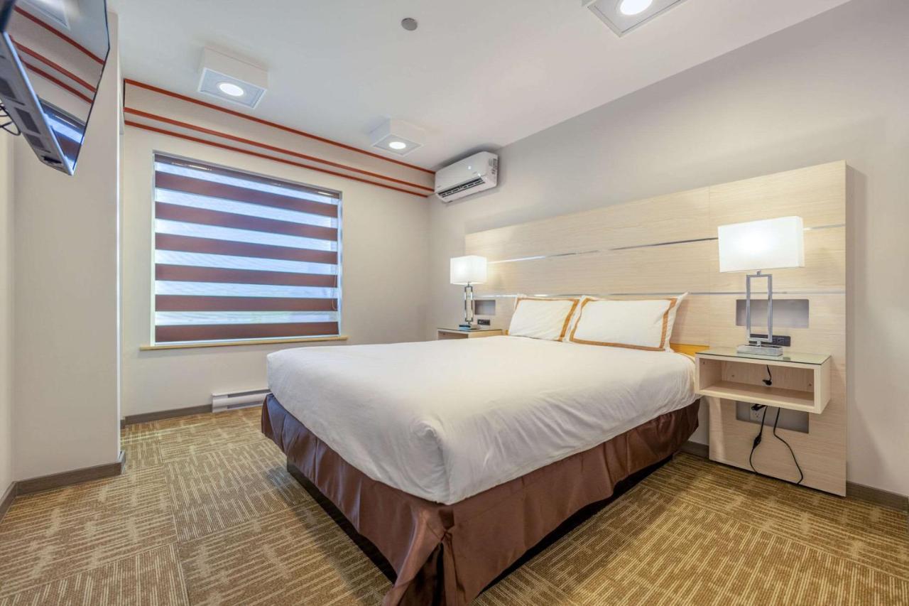 Quality Inn Sunshine Suites Terrace Exteriör bild